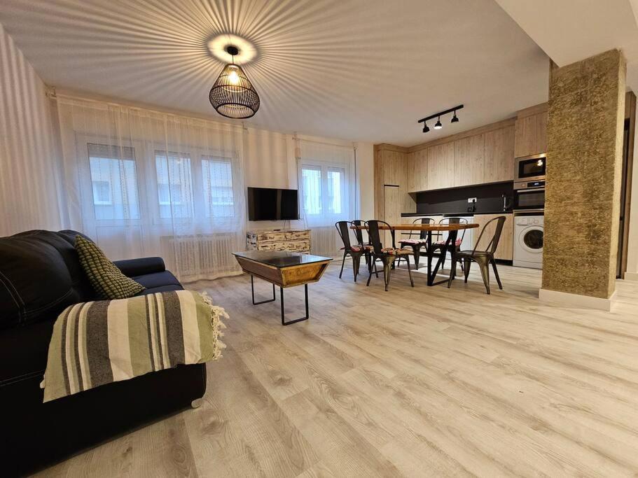 1A108 Amplio Y Moderno Apartamento 希洪 外观 照片